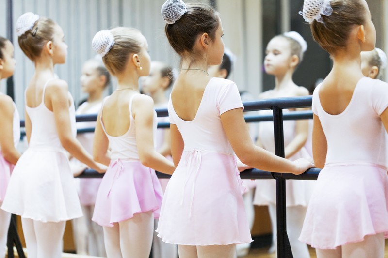 girls_mirror_lesson